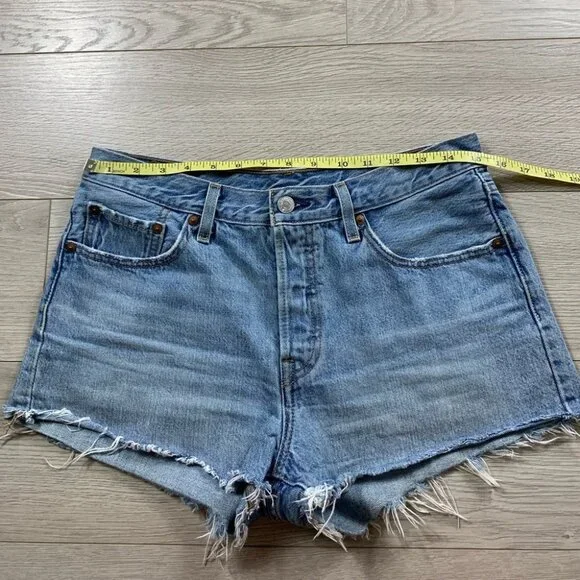 Levi’s 501 High Raw Cut Off Shorts - Picture 8 of 10